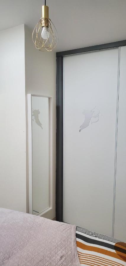 Triangle D'Or - Calme Et Cosy, Appartement 1 Chambre แซ็ง-ก็องแต็ง ภายนอก รูปภาพ